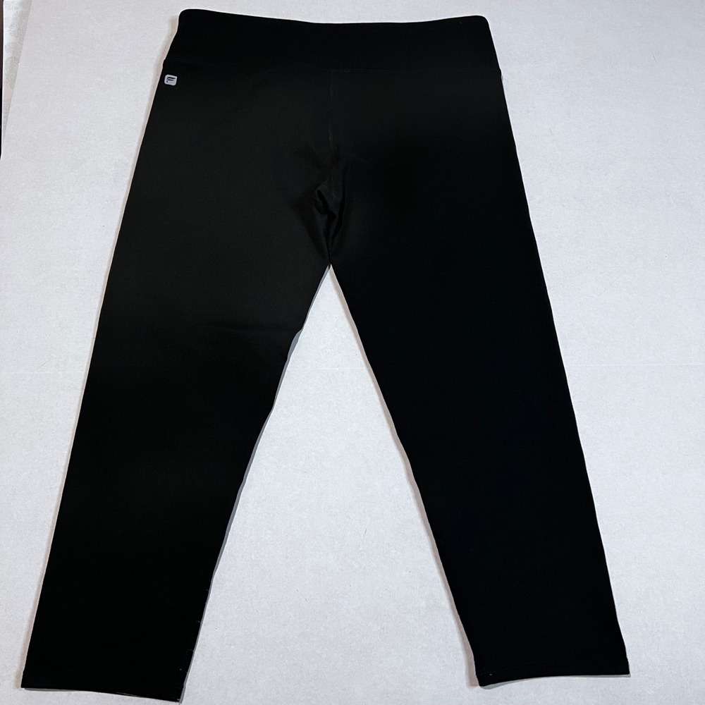 Fabletics Ingrid Ii Reflective Capri Leggings Siz… - image 5